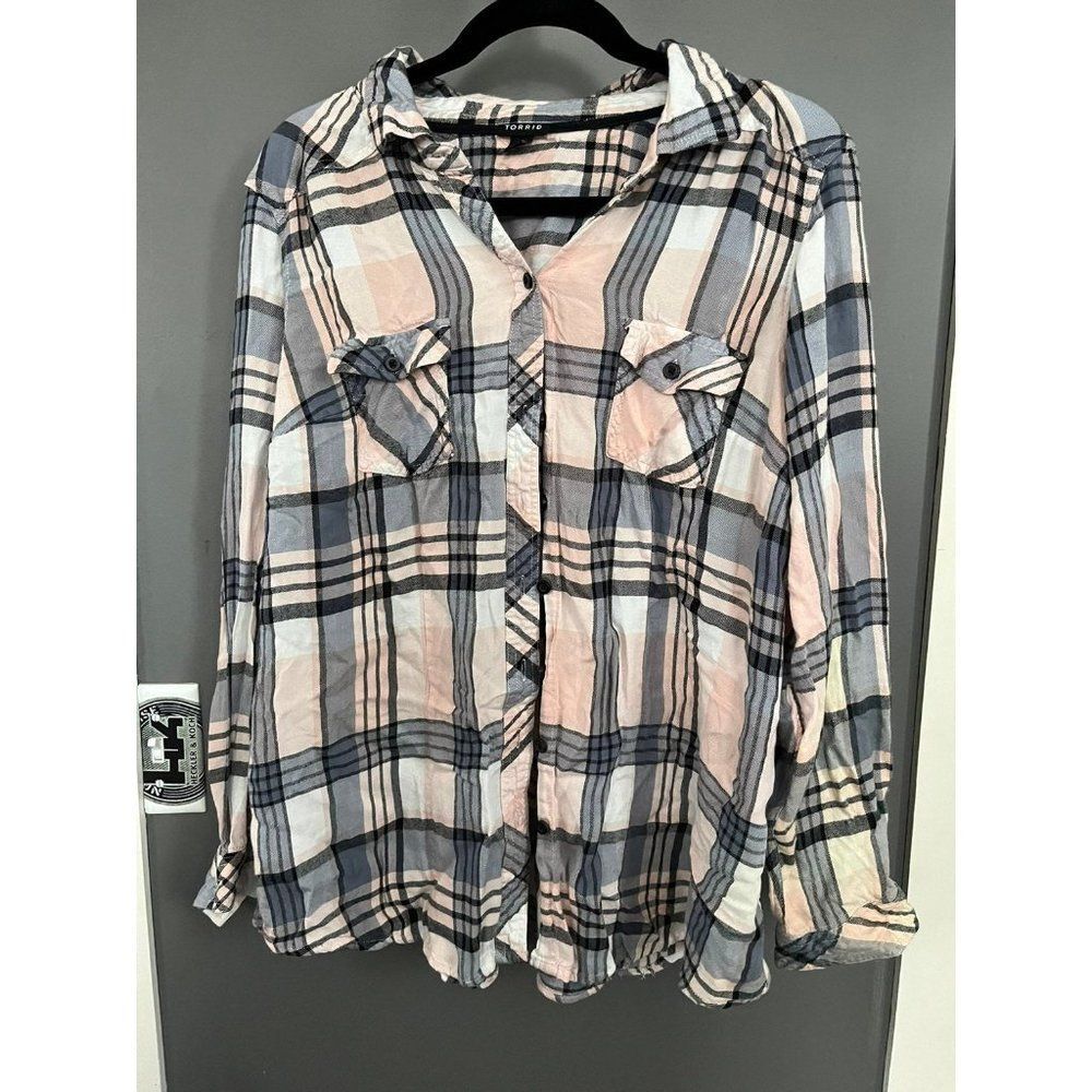 Torrid size 2 pink and black plaid shirt top